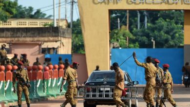 Burkina Faso: Heavy gunfire in Ouagadougou, soldiers on streets, witnesses say