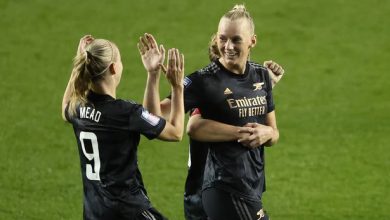 Stina Blackstenius’ goal sank Reading and maintained Arsenal’s perfect start to the WSL season