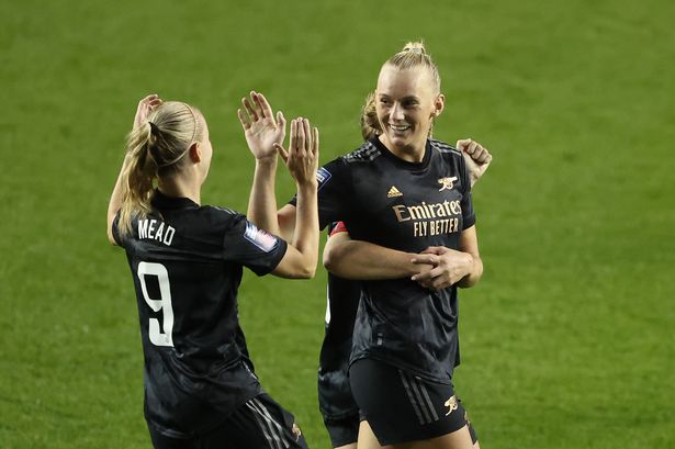 Stina Blackstenius’ goal sank Reading and maintained Arsenal’s perfect start to the WSL season