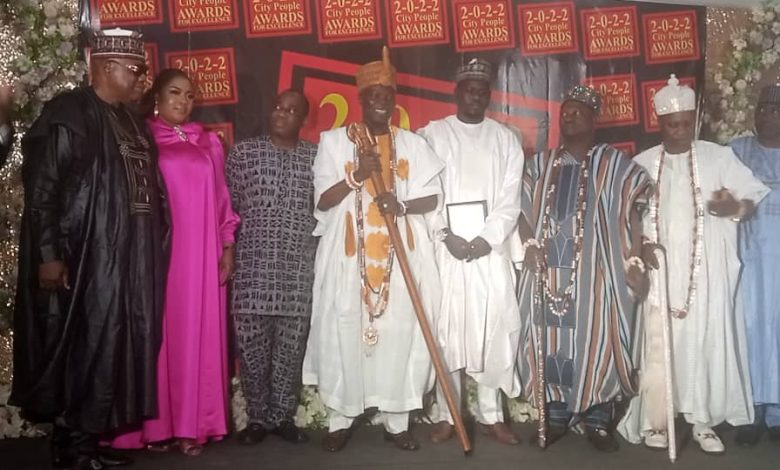 Olowu of Kuta, Buratai Receive Awards of Excellence