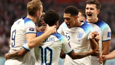 Ian Wright and Gary Neville took on England ‘team spirit’ in the World Cup amid Roy Keane dig