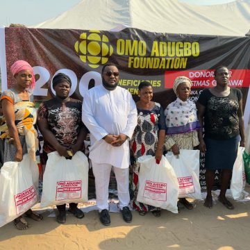 Yuletide Celebration: Omo Adugbo Foundation Reaches Out To 200 Women In Lagos