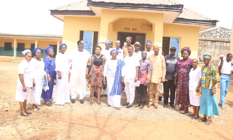 Photos: Ogbogbo Old Student Association Donates Health Bay To Alma Mater