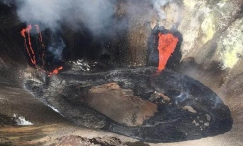 A photo of a man walking in Hawaii’s Volcano Viewpoint drew backlash  World news