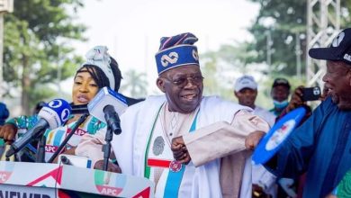 Tinubu Hails Nigerian Governors Over Supreme Court Ruling On CBN Naira Swap Policy