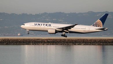 4 hospital after laptop battery caught fire on United Airlines flight |  World news