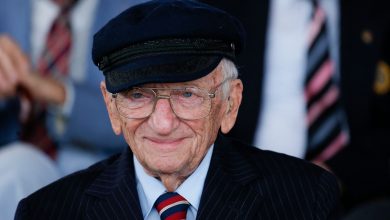 The last living prosecutor of the Nazis, Ben Ferencz, died in 103 |  World news