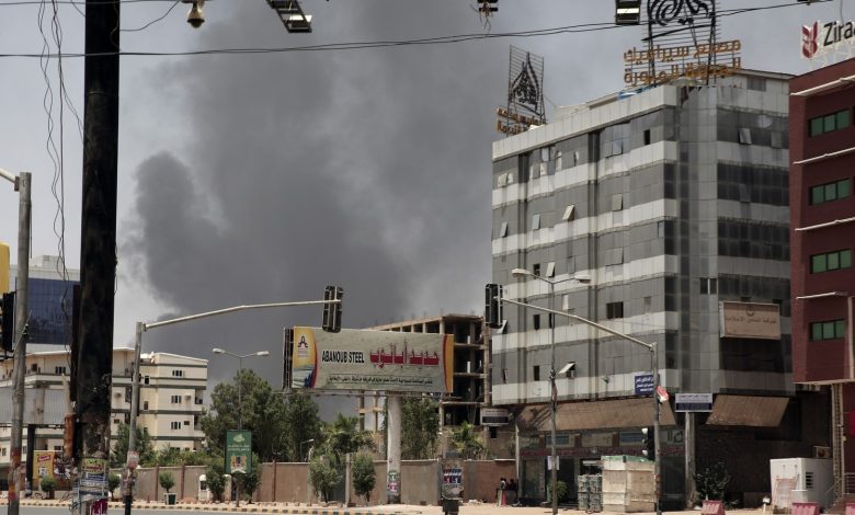 UN food agency suspends work in Sudan after worker killed in attacks |  World news