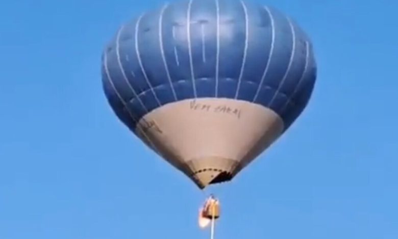 Two dead, one injured after hot air balloon caught fire in Mexico |  World news