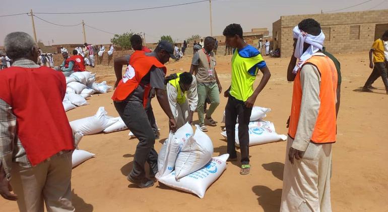 UN humanitarian ended the first food distribution in Khartoum as hunger, threat to children, etc