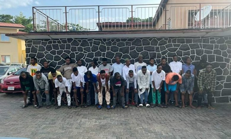 EFCC Arrests 29 Suspected Internet Fraudsters in Lagos