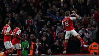 Arsenal Thrash Woeful Chelsea, Regain EPL Leadership