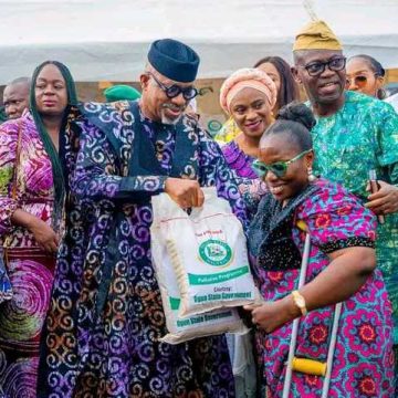 Subsidy Removal: Abiodun Flags Off Distribution Of 300,000 Rice Palliatives