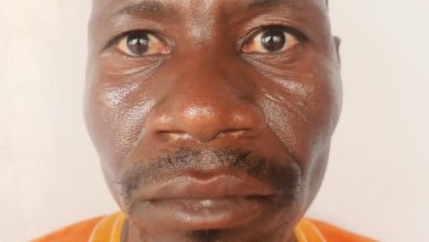 Man kills court clerk sent to summon him