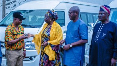 Workers’ Welfare: Encomium As Gov Abiodun Donates Brand New Buses To NLC, NULGE