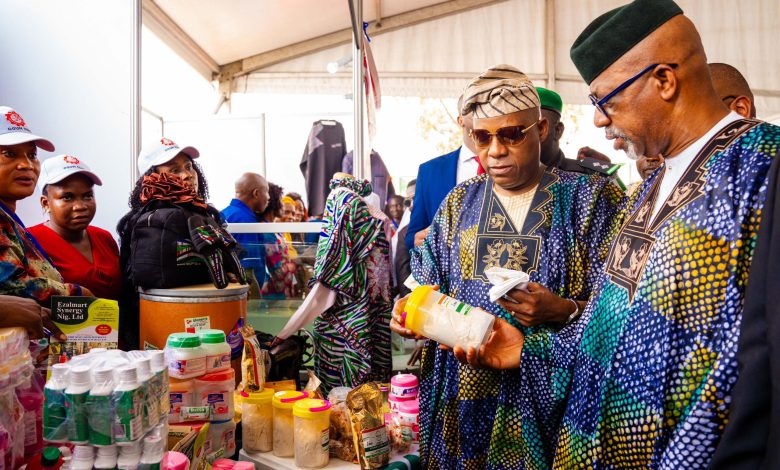 Photos: FG Grants 200 Exhibitors At Ogun MSME Clinics N150,000 Cash Reward