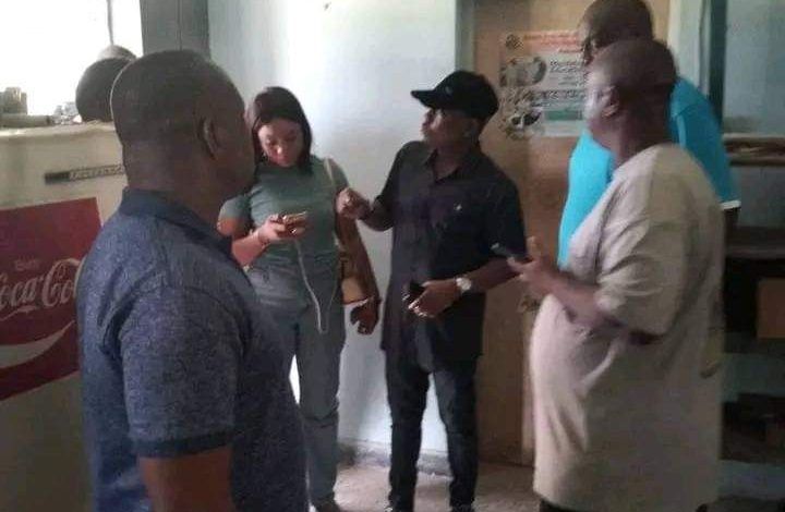 Photos: Ogun Lawmaker, Hon Lawal Visits Ibiade General Hospital, Offsets Medical Bills