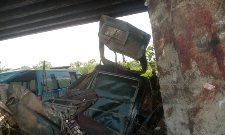 3 Dead, Two Injured In Lagos-Ibadan Expressway Lone Auto Crash