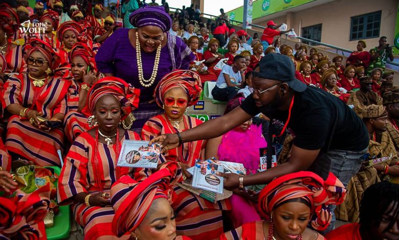 US Based Society Lady, Fehintola-Brat Distributes Souvenirs To Celebrate Ojude Oba 2024