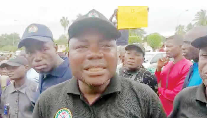 Power-drunk soldiers brutalise Lagos command’s director, colleagues protest