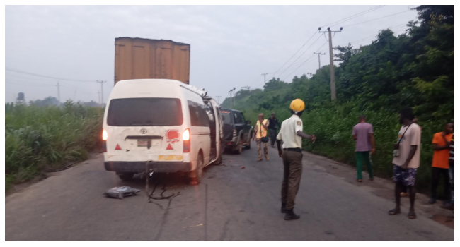 Two Dead, Four Injured In Sagamu/Ijebu-Ode Expressway Accident