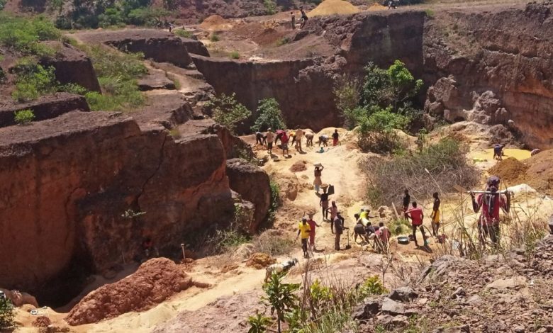 FG conducts clearance operation on illegal mining site in Kogi