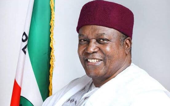 EXCLUSIVE: EFCC detains, charges ex-governor Ishaku over alleged N27bn fraud