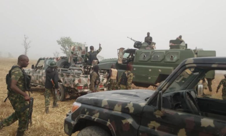 Military troops kill eight notorious terrorists, rescue 16 victims