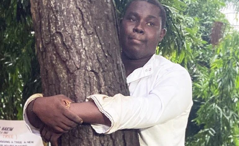 Ghanaian journalist hugs tree for over 24 hours, sets Guinness World Record