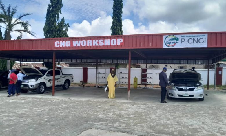 Nigerian govt begins nationwide distribution of CNG conversion kits