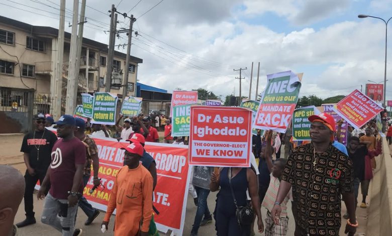 PDP leaders lead protest to INEC office over Edo governorship election