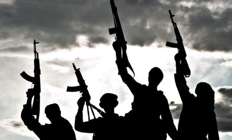 Gunmen kill driver, abduct oil worker