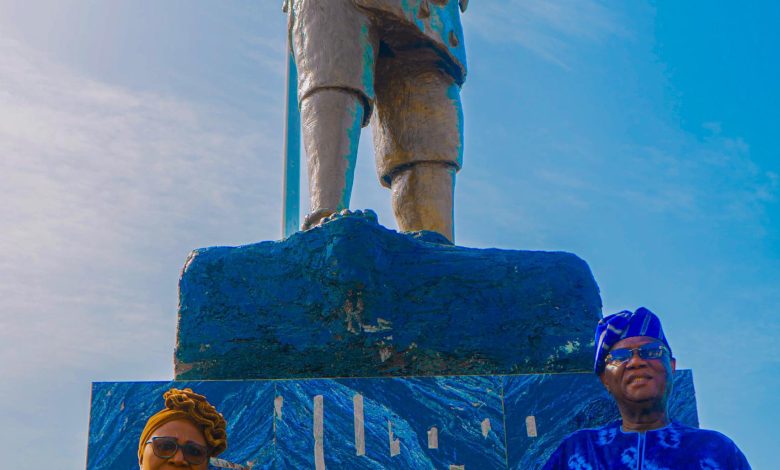 Arts: Olubiyi Akinrinlewo Sodeke Statue Unveiled