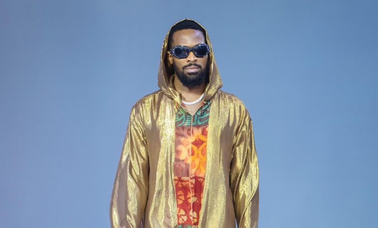 D’Banj stuns spectators in ‘HUE’ on Lanre Da Silva fashion runway (PHOTOS)