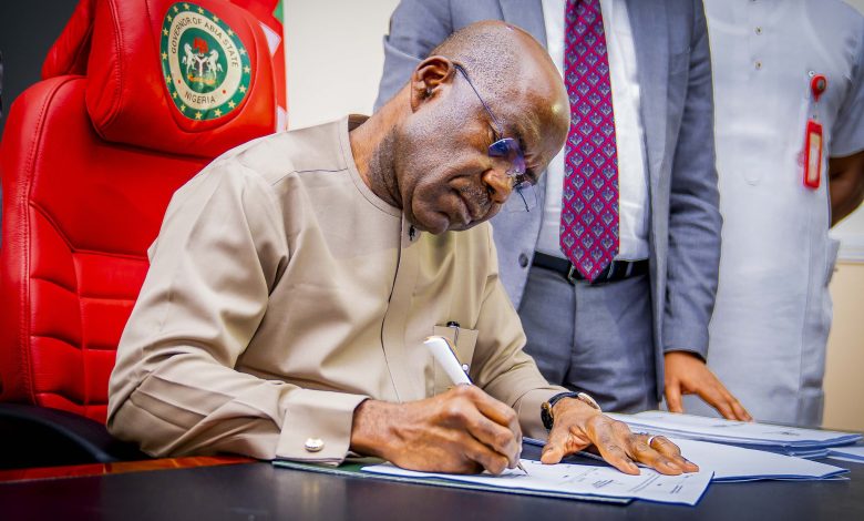 Gov Otti delivers project valued at N2bn with N900m, saves N1.1bn for Abia