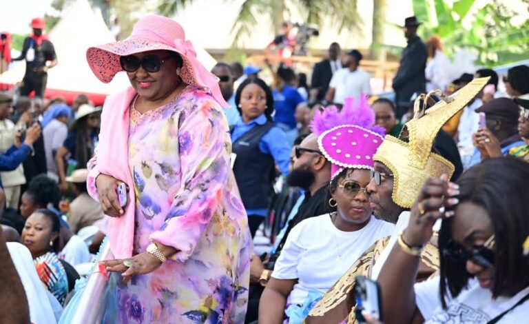 PHOTOS: Aisha Buhari graces 2024 Calabar Carnival PHOTOS: Aisha Buhari graces 2024 Calabar Carnival