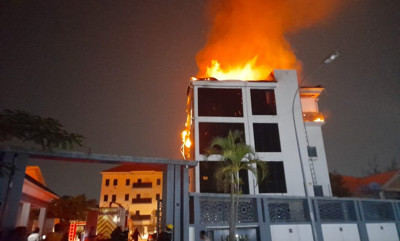 BREAKING: Popular Abuja hotel is on fire