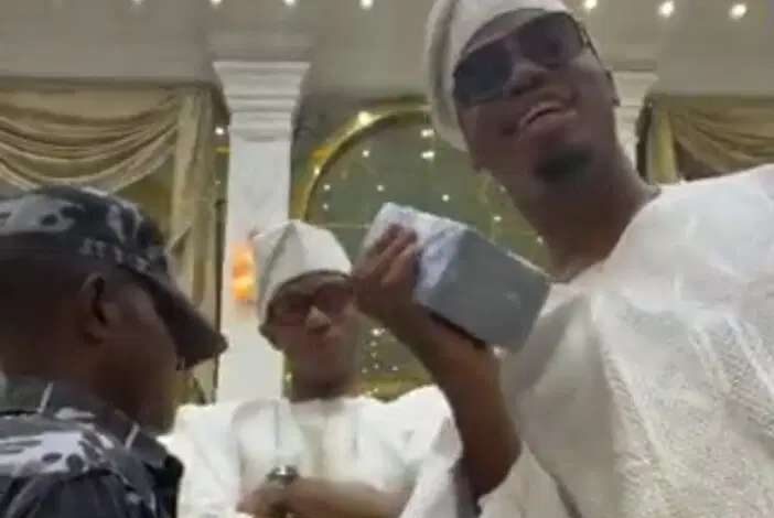 TRENDING: Naira Abuse: Police in viral video detained as Okoya’s son apologises