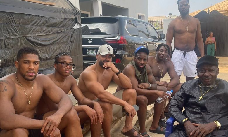 ‘African kings’: Fans react as Anthony Joshua flaunts family