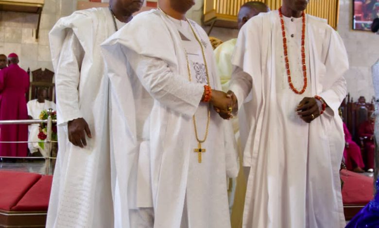 Otun Asiwaju Onigbagbo of Remoland, Aare EmmanuelKing Graces 20th Annual Family Thanksgiving Service of Sen Daniel