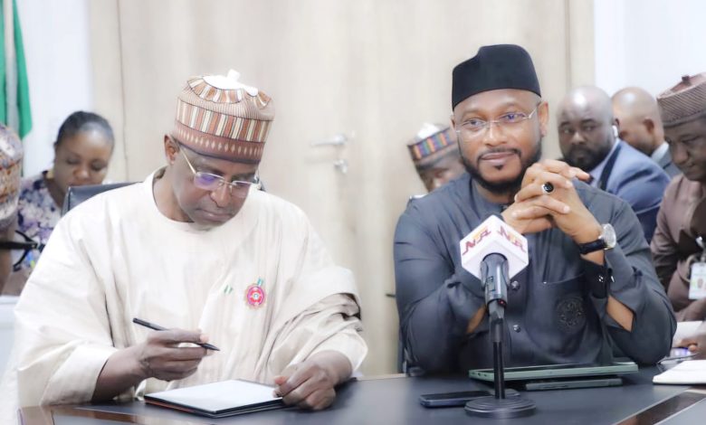 Gov Lawal meets Livestock Dev’t minister, says Zamfara ready for ranching Gov Lawal meets Livestock Dev’t minister, says Zamfara ready for ranching