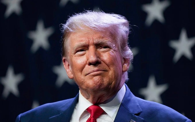 Trump considering 25% tariffs on Canada, Mexico starting in February Trump considering 25% tariffs on Canada, Mexico starting in February