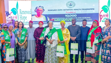 Nigerian govt empowers 10,000 midwives to boost maternal, child healthcare