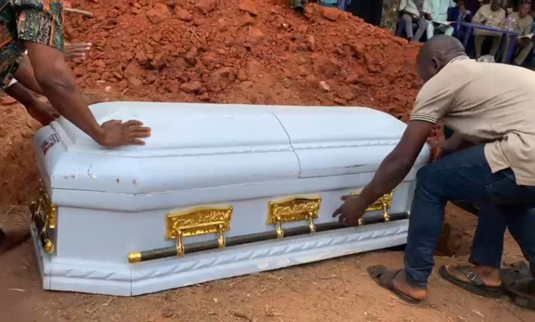 Truck driver killed during police shootout finally buried Truck driver killed during police shootout finally buried