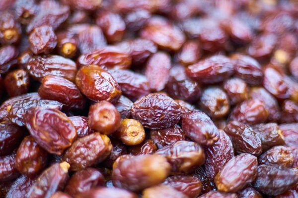 Saudi Arabia donates 100 tonnes of dates to Nigeria Saudi Arabia donates 100 tonnes of dates to Nigeria
