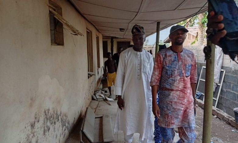 Ogun Assembly Minority Leader, Lukman Adeleye Inspects Ongoing Healthcare Project At Ibefun Primary Health Centre