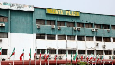 Security operatives disperse thugs at PDP national headquarters as NWC meets