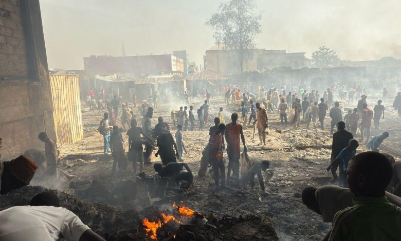 Fire engulfs Jos Terminus Market Fire engulfs Jos Terminus Market
