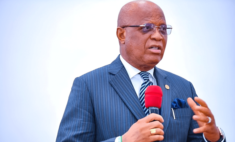 Gov deploys analogy of aircraft to prepare ground for defection to APC Gov deploys analogy of aircraft to prepare ground for defection to APC