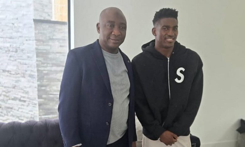 NFF President visits injured Awoniyi in UK NFF President visits injured Awoniyi in UK